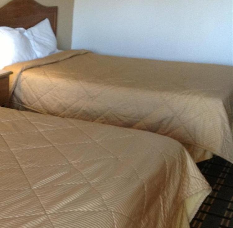 Americas Best Value Inn Elizabethtown Rum bild
